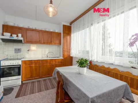 Prodej bytu 3+1, Nové Město nad Metují, Sadová, 67 m2