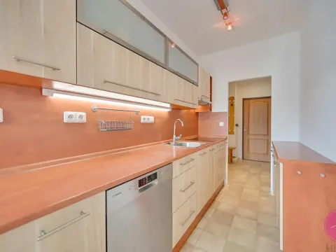 Prodej bytu 3+1, Hlubočky, Na Orátě, 75 m2