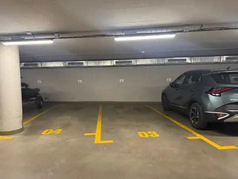 Pronájem garáže, Praha - Žižkov, Kališnická, 15 m2