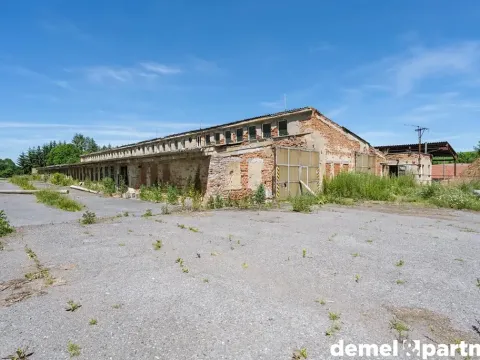 Pronájem zemědělského objektu, Korouhev, 1400 m2