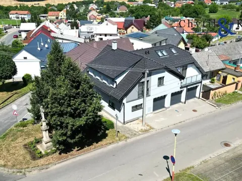 Prodej atypického bytu, Beňov, 235 m2