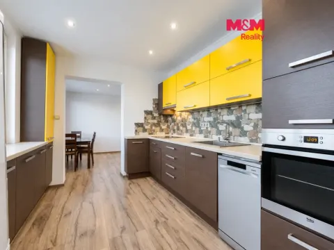 Prodej bytu 4+1, Písek, Semická, 75 m2