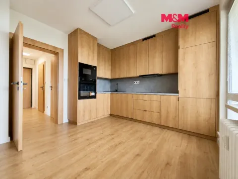 Pronájem bytu 3+1, Ostrava - Poruba, Francouzská, 72 m2