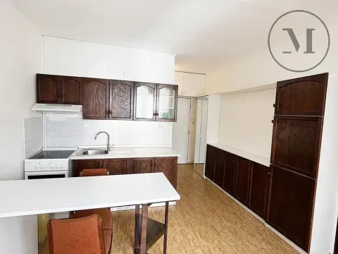 Pronájem bytu 2+kk, České Budějovice, O. Nedbala, 34 m2