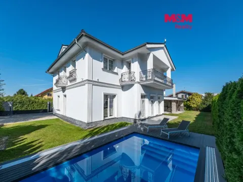 Prodej rodinného domu, Šestajovice, U Váhy, 356 m2