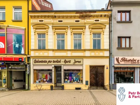 Prodej obchodního prostoru, Rakovník, Husovo náměstí, 622 m2