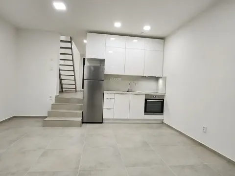 Pronájem bytu 2+kk, Zlín, K Luhám, 47 m2
