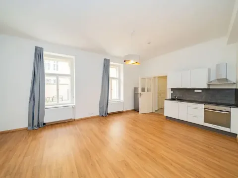 Pronájem bytu 1+kk, Praha - Nové Město, Lípová, 35 m2