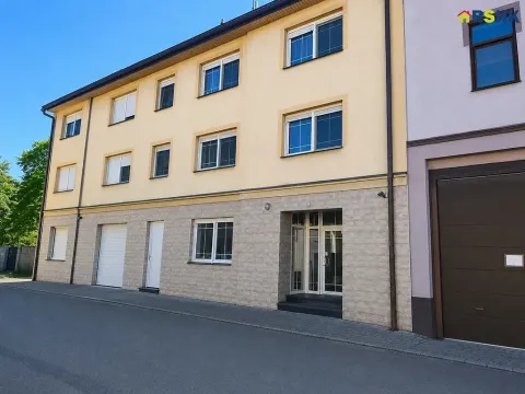 Pronájem obchodního prostoru, Hlinsko, Pod Rybníčkem, 155 m2