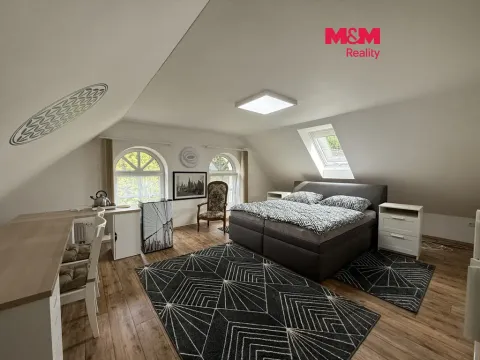 Pronájem bytu 1+kk, Hradec Králové - Nový Hradec Králové, Emy Destinnové, 30 m2