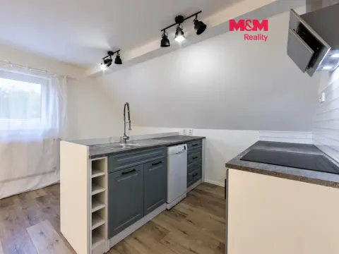 Prodej bytu 2+kk, Hájek, 44 m2