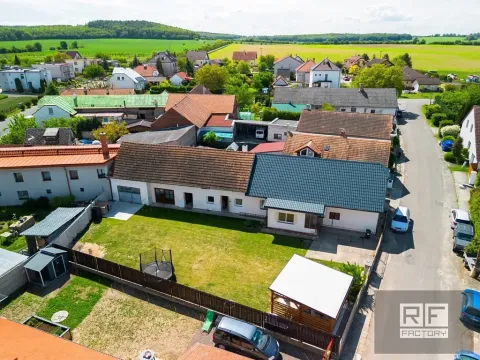 Prodej rodinného domu, Chudeřice, 220 m2
