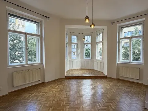 Pronájem bytu 2+1, Praha - Vinohrady, 75 m2