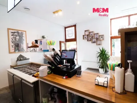 Pronájem obchodního prostoru, Karlovy Vary, Varšavská, 65 m2