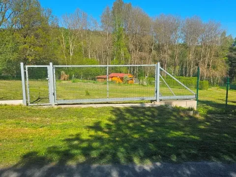 Dražba pozemku pro bydlení, Omlenice, 4505 m2