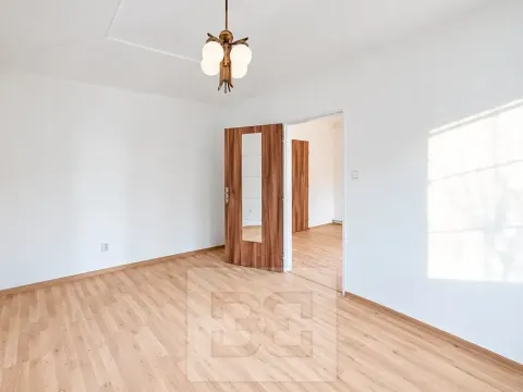 Pronájem bytu 3+1, Tuchoměřice, 70 m2