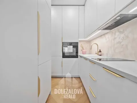 Prodej bytu 1+kk, Praha - Strašnice, Kralická, 25 m2