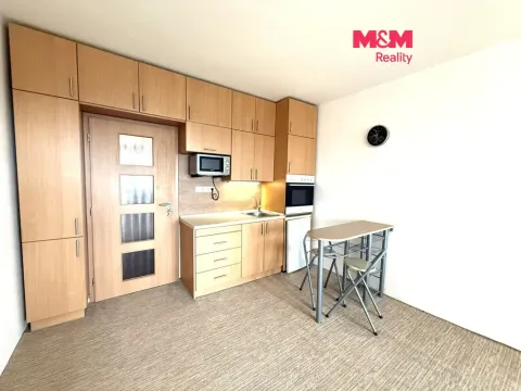 Prodej bytu 1+kk, Ostrava - Poruba, náměstí Václava Vacka, 30 m2