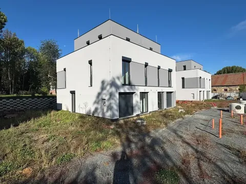 Prodej rodinného domu, Líbeznice, U studánky, 153 m2