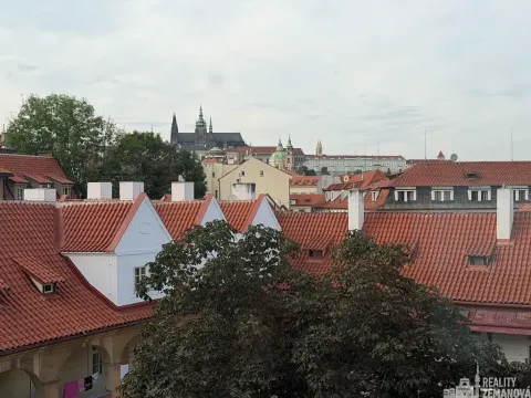 Pronájem bytu 2+1, Praha - Malá Strana, Šeříková, 50 m2