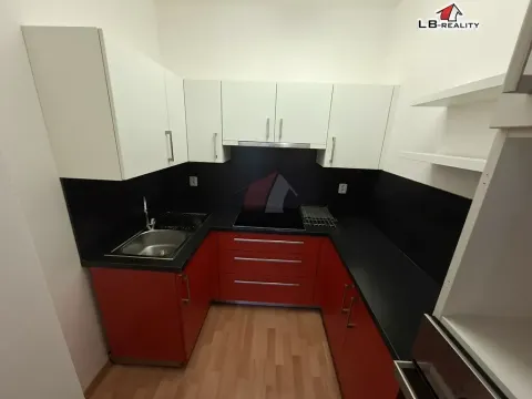 Pronájem bytu 2+kk, Kolín, Roháčova, 55 m2