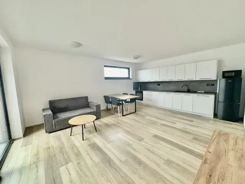 Pronájem bytu 4+kk, Zlín, Chmelnická, 96 m2