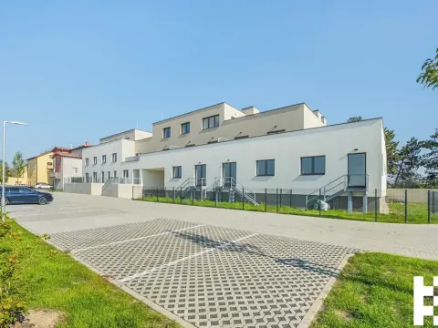 Prodej - jiné, Praha - Satalice, 14 m2
