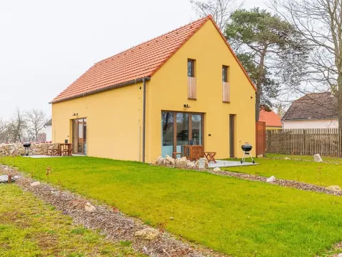 Pronájem atypického bytu, Sedlec, 73 m2