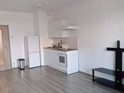 Prodej bytu 1+kk, Praha - Letňany, Hlučkova, 34 m2