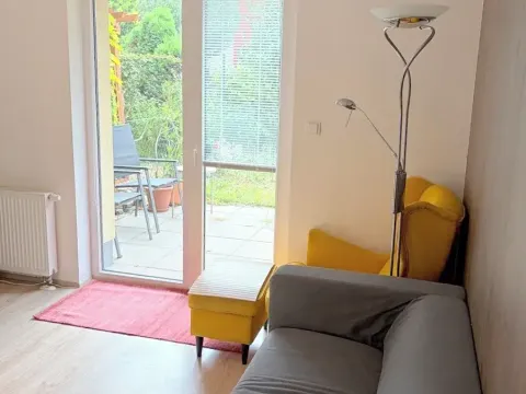 Pronájem bytu 2+kk, Praha - Suchdol, Suchdolské náměstí, 48 m2