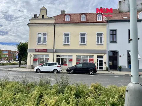 Pronájem bytu 2+kk, Louny, Komenského náměstí, 39 m2