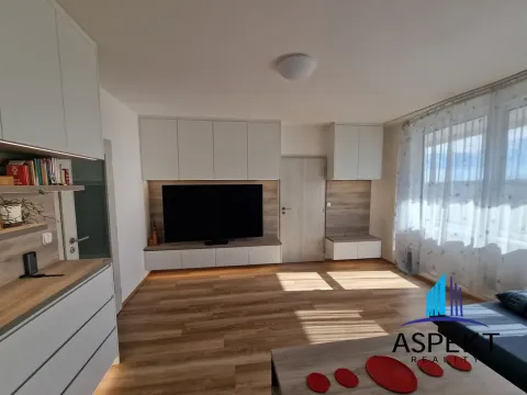Prodej bytu 4+1, Praha - Troja, Mazurská, 84 m2