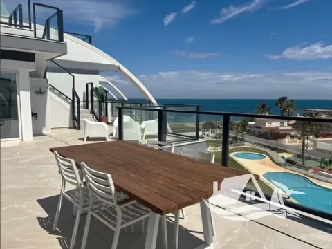 Prodej bytu 4+kk, Denia, Španělsko, 84 m2