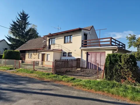 Prodej rodinného domu, Radim, 108 m2